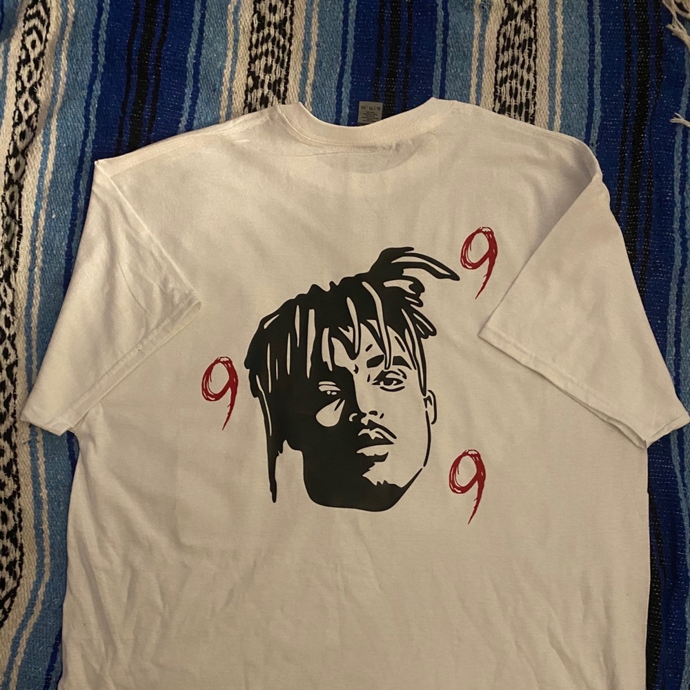 Ig:lashermanas_mariposa_customs juice WRLd